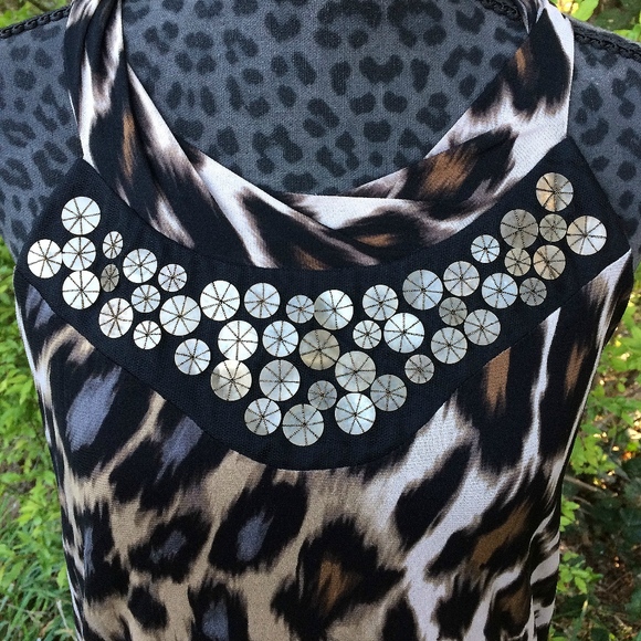 Worthington Black Leopard Print Decorative Top - Picture 6 of 7